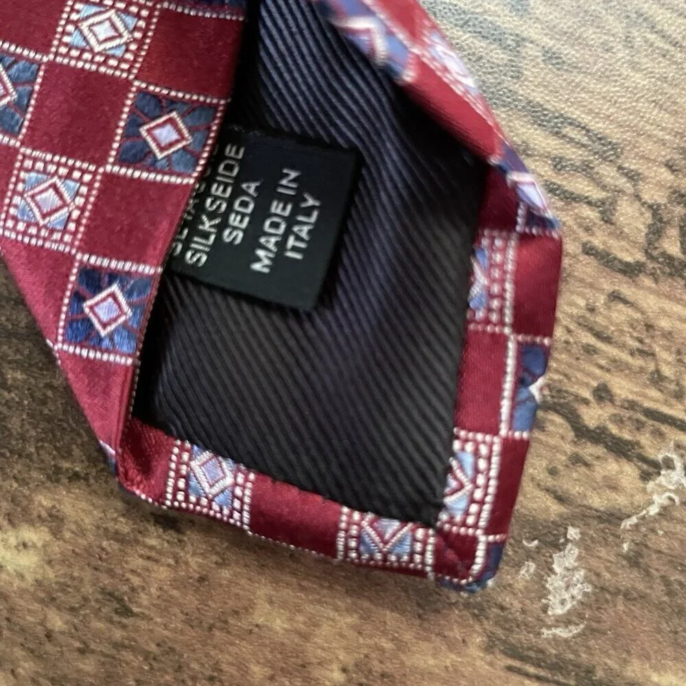Ermenegildo Zegna Silk Tie Dark Red Geometric Satin Finish Necktie Luxury Italy